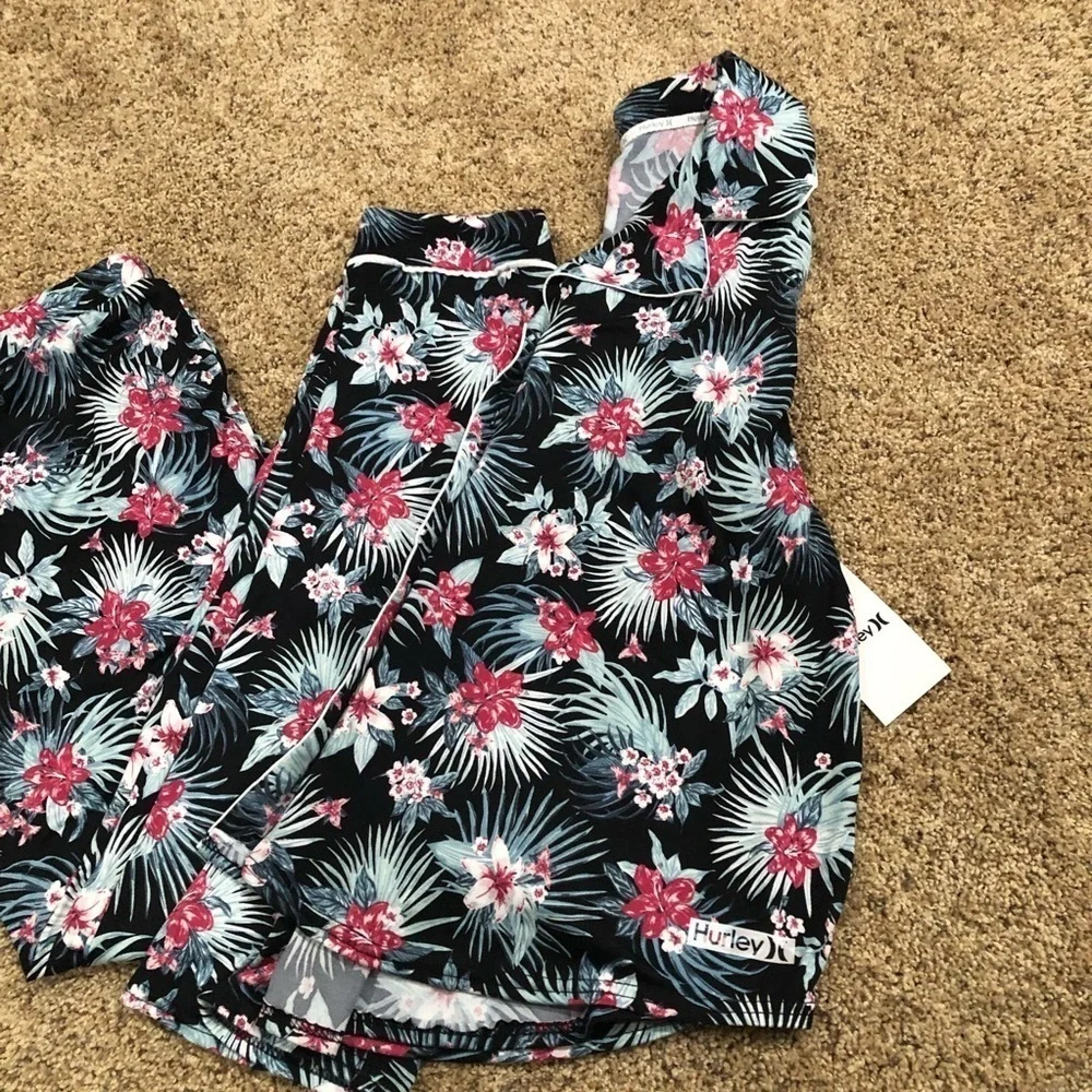 Hurley / NWT/ Sleep Long Sleeve Notch Collar Pajama Set / Tropical Oasis / LG - Picture 9 of 11